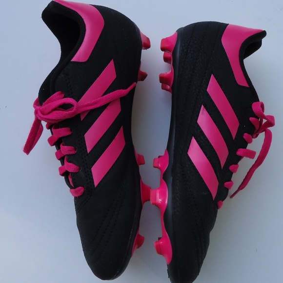 SIZE 3.Adidas Kids boys Soccer cleats. - Picture 3 of 8